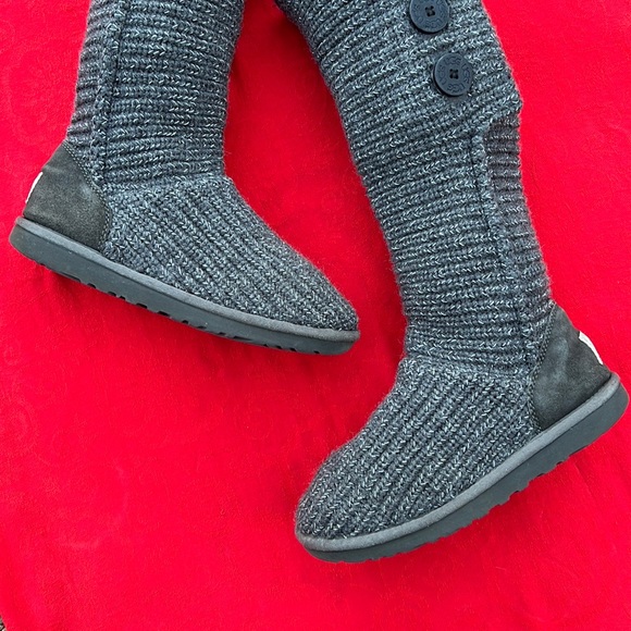 UGG Cardi Gray Fold Down Knit Sweater Boots - Picture 9 of 17